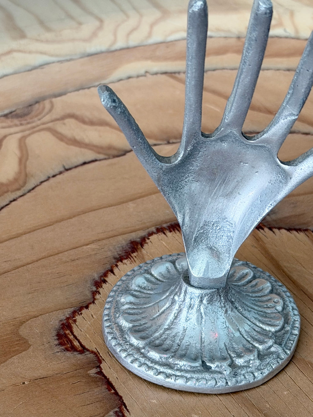 Hand Ring Holder