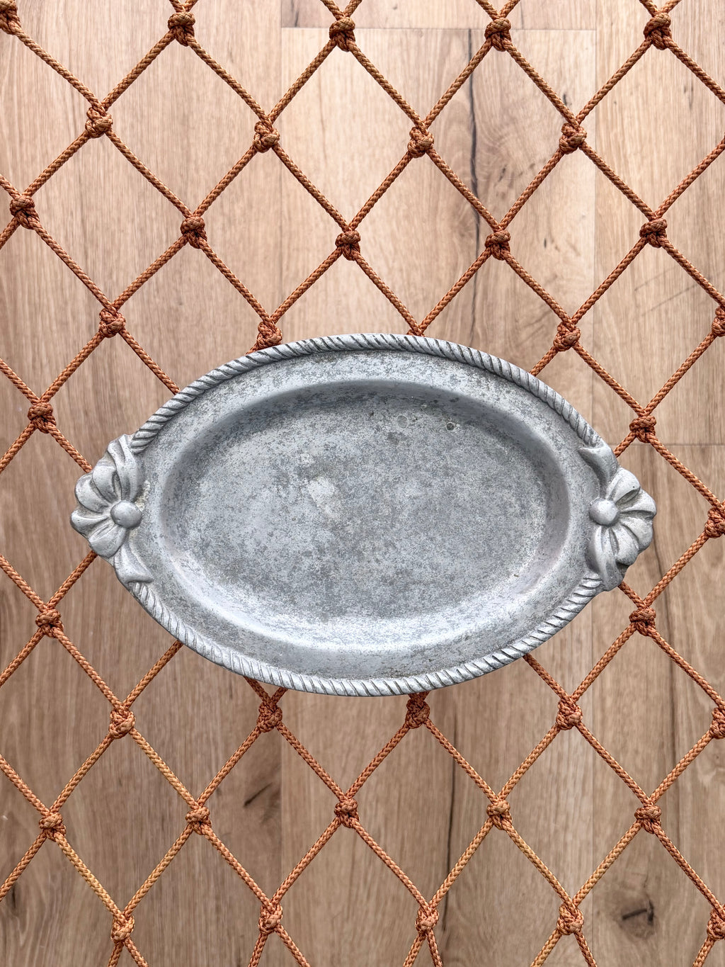 Silver Platter w/ Bow Accent