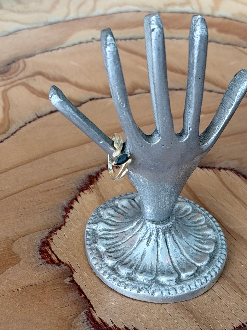 Hand Ring Holder