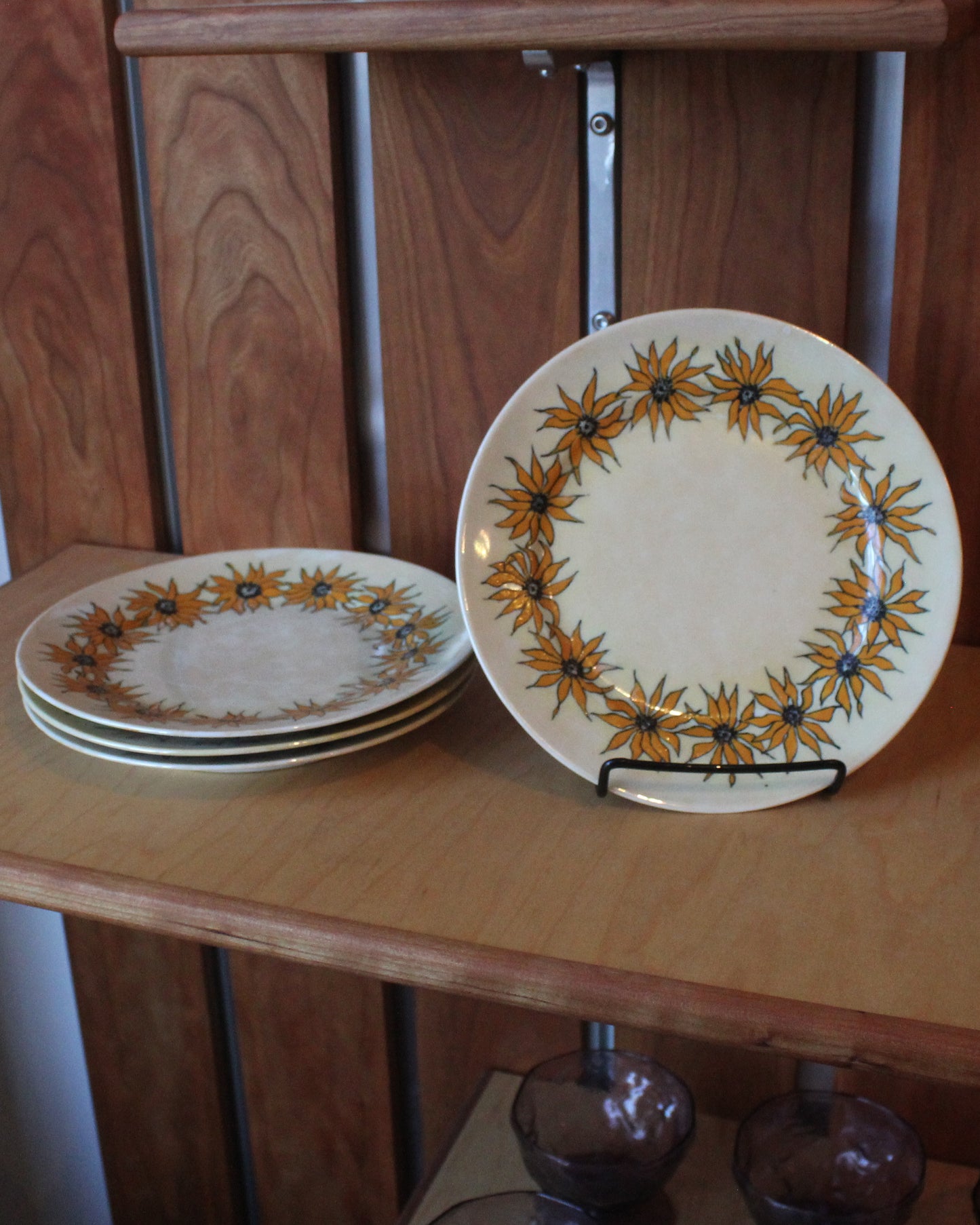 Daisy Plates (set of 4)
