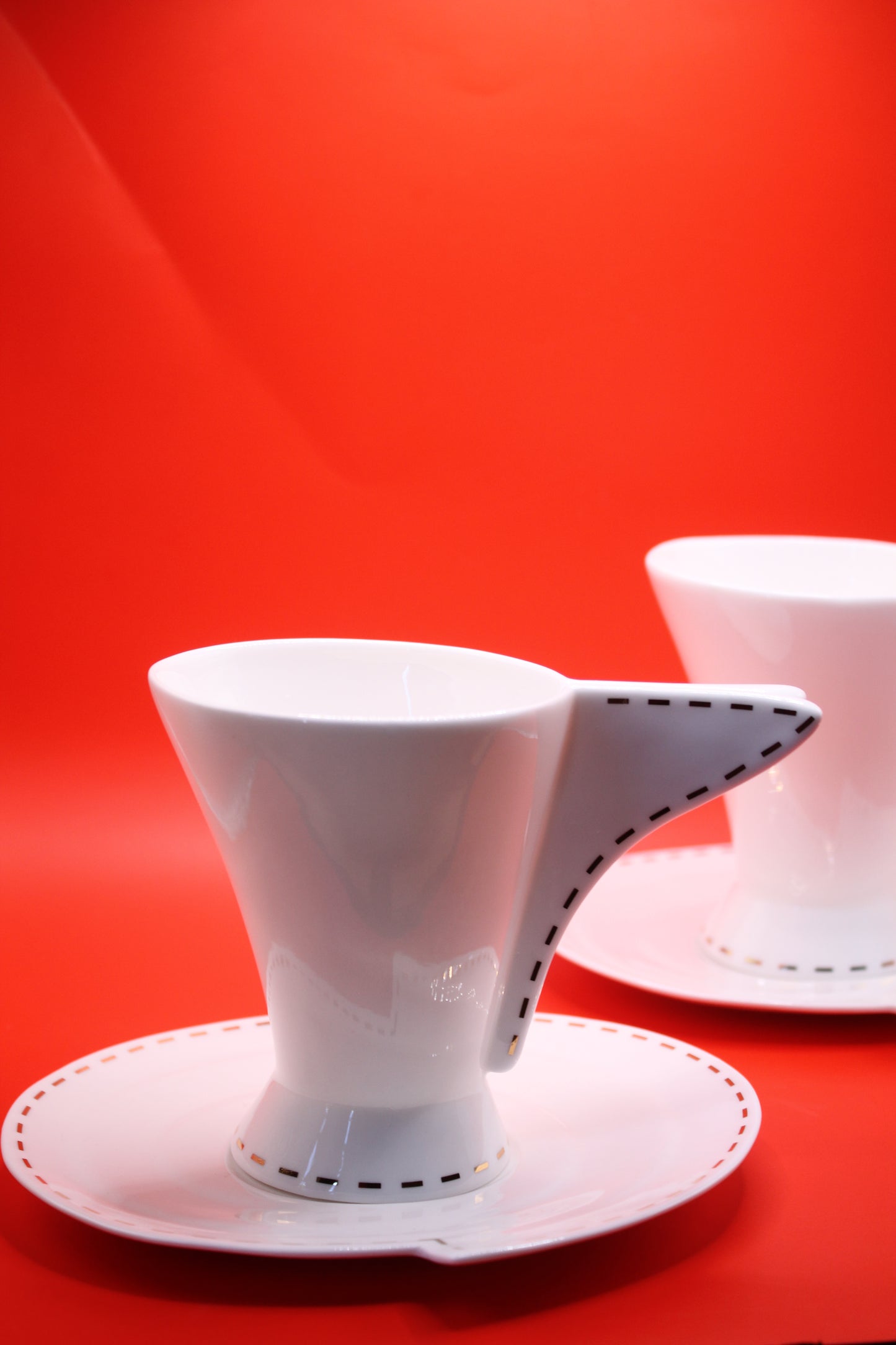 fine bone china teacup n saucer, set of 2