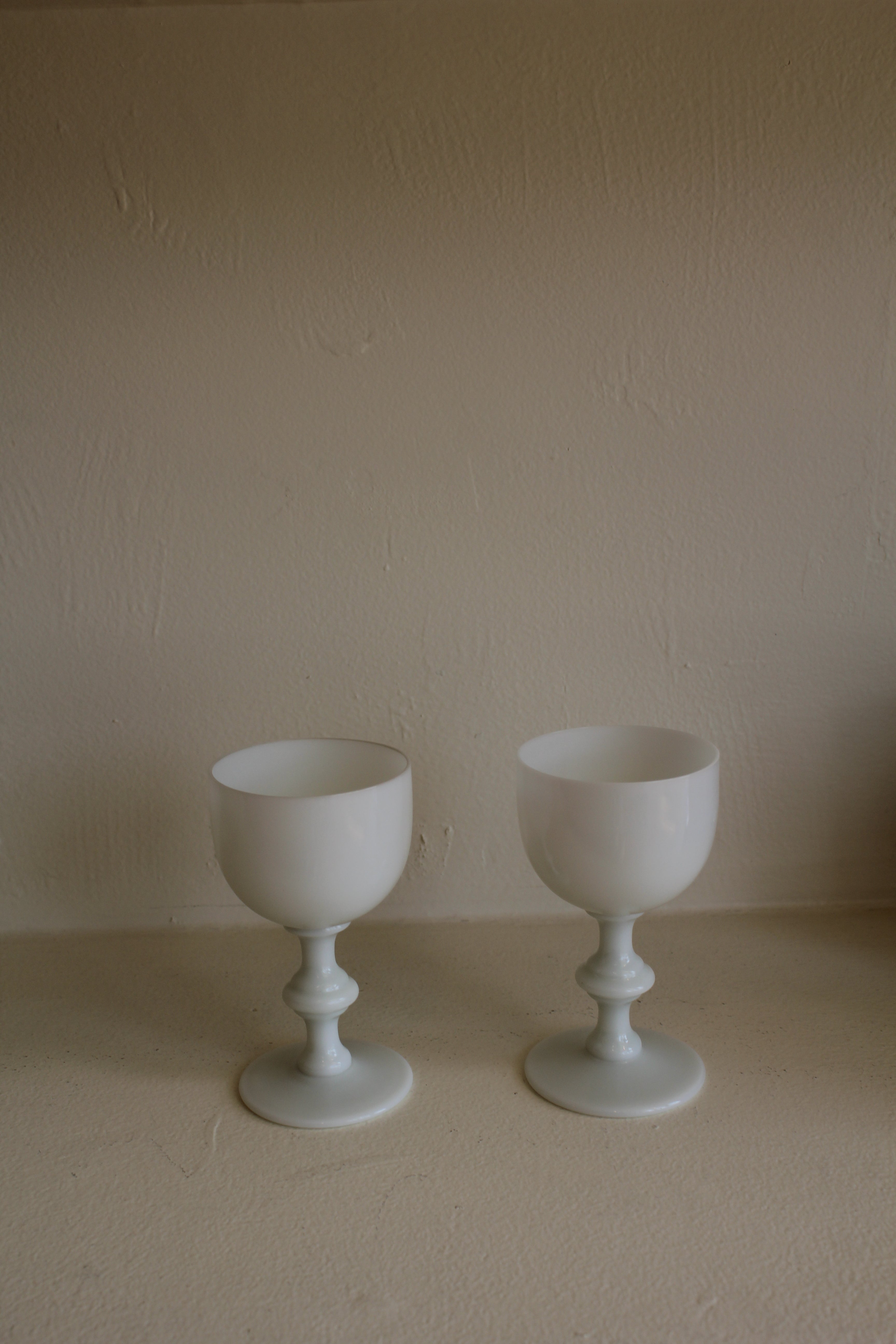MIlk Glass Wine Glasses (set of 2)