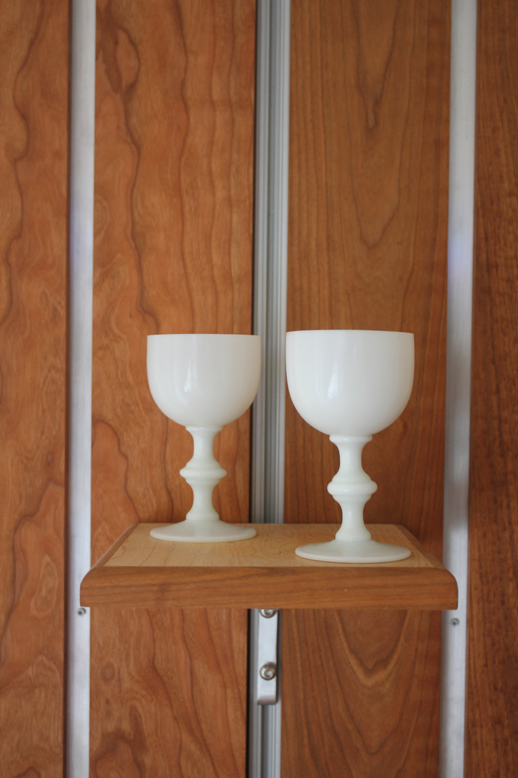 MIlk Glass Wine Glasses (set of 2)