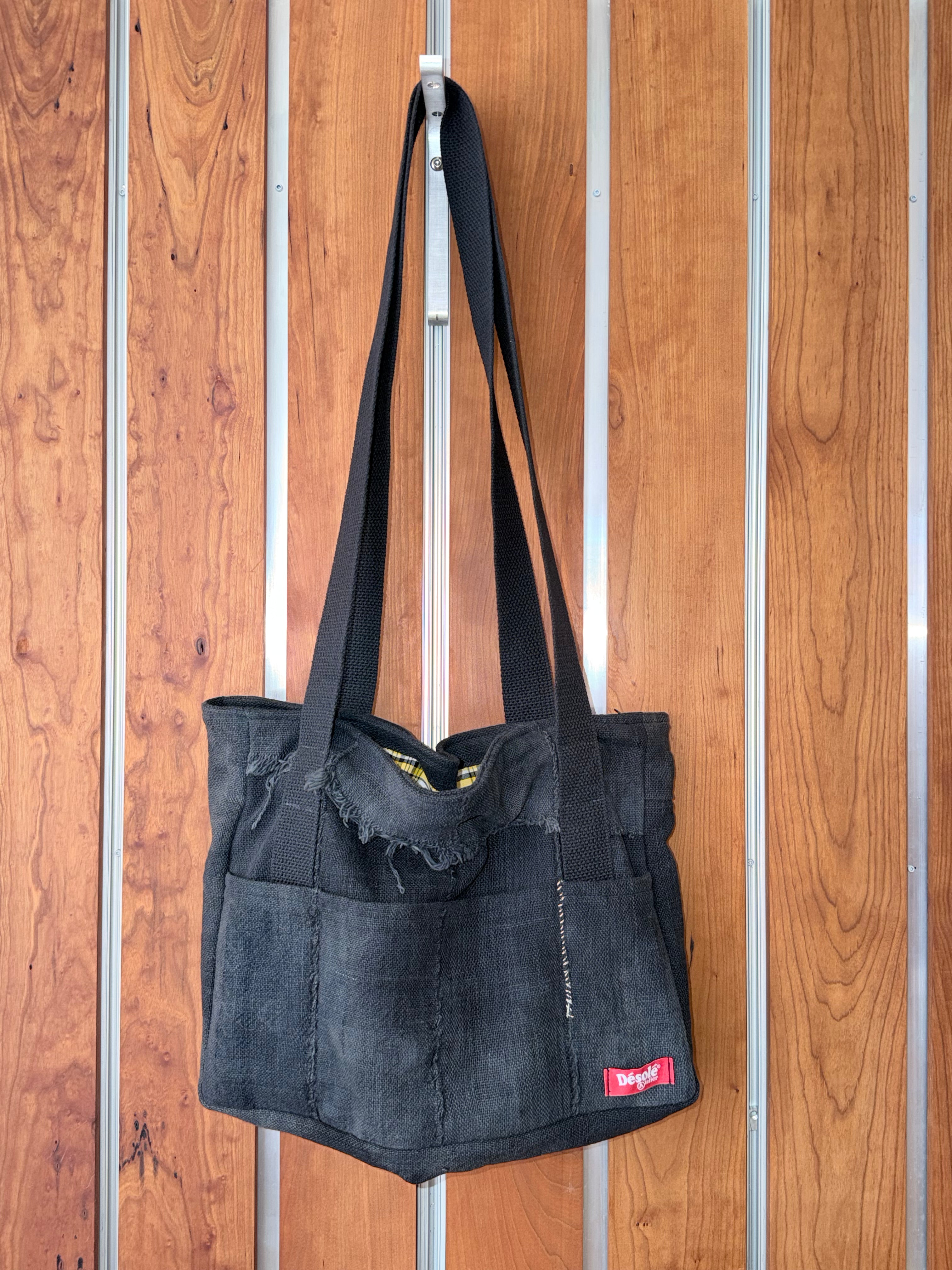 Chez Désolé Small Tote (Black)