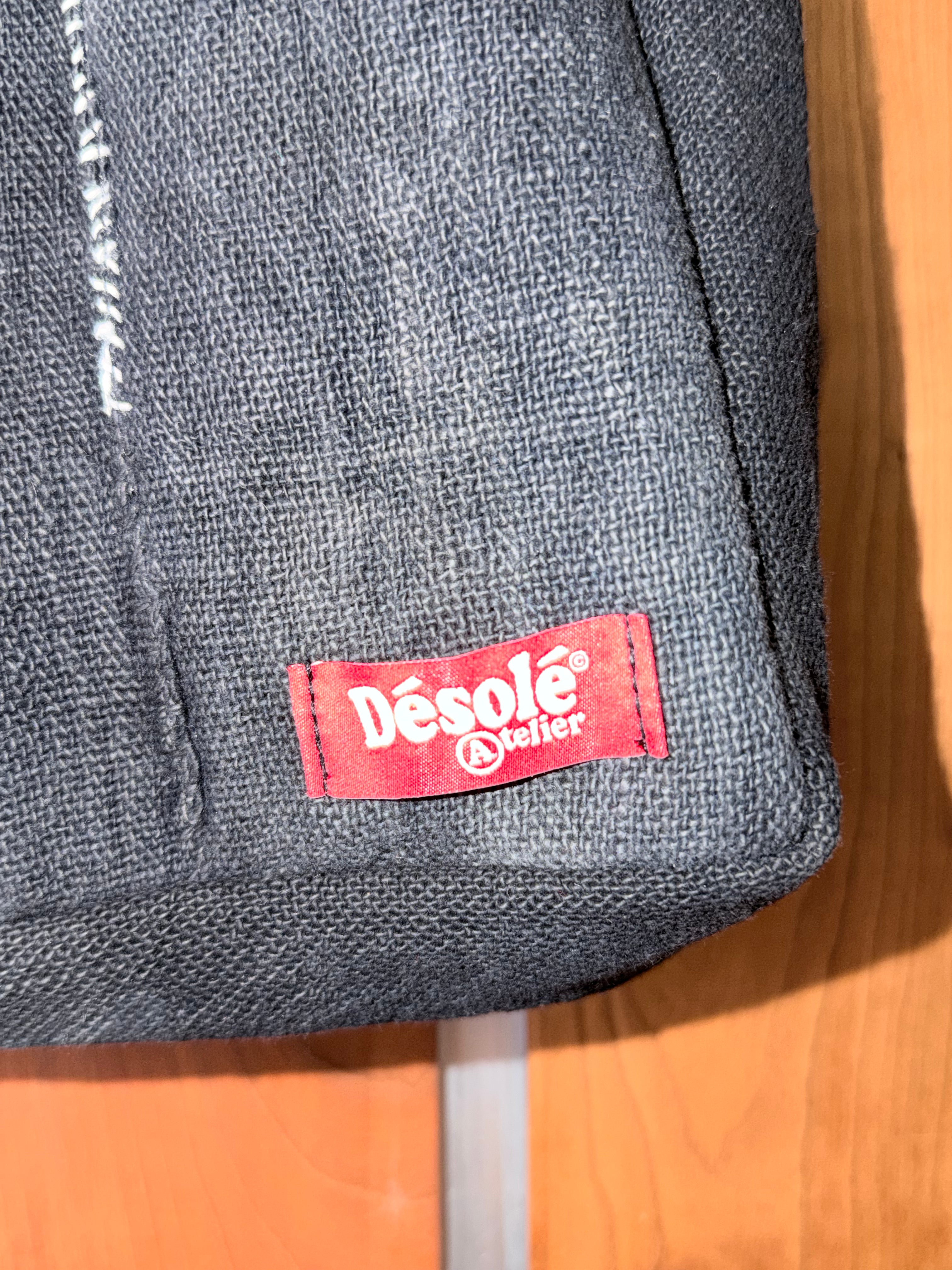 Chez Désolé Small Tote (Black)